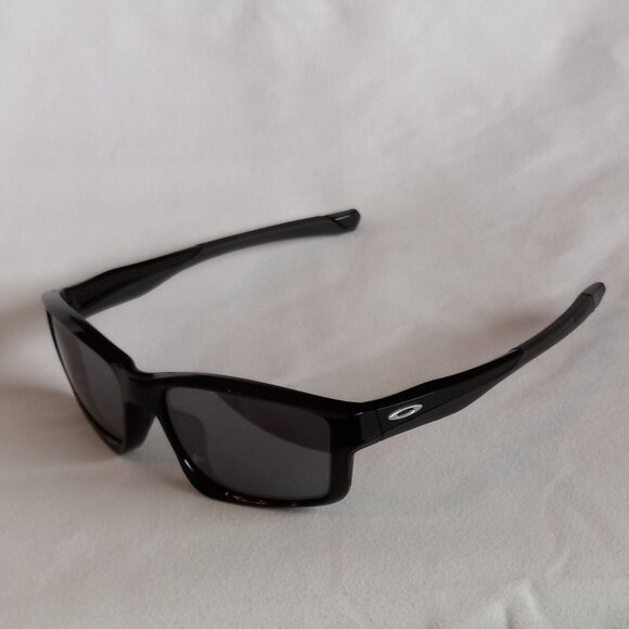 Okley Chainlink Sunglasses - Picture 3 of 5